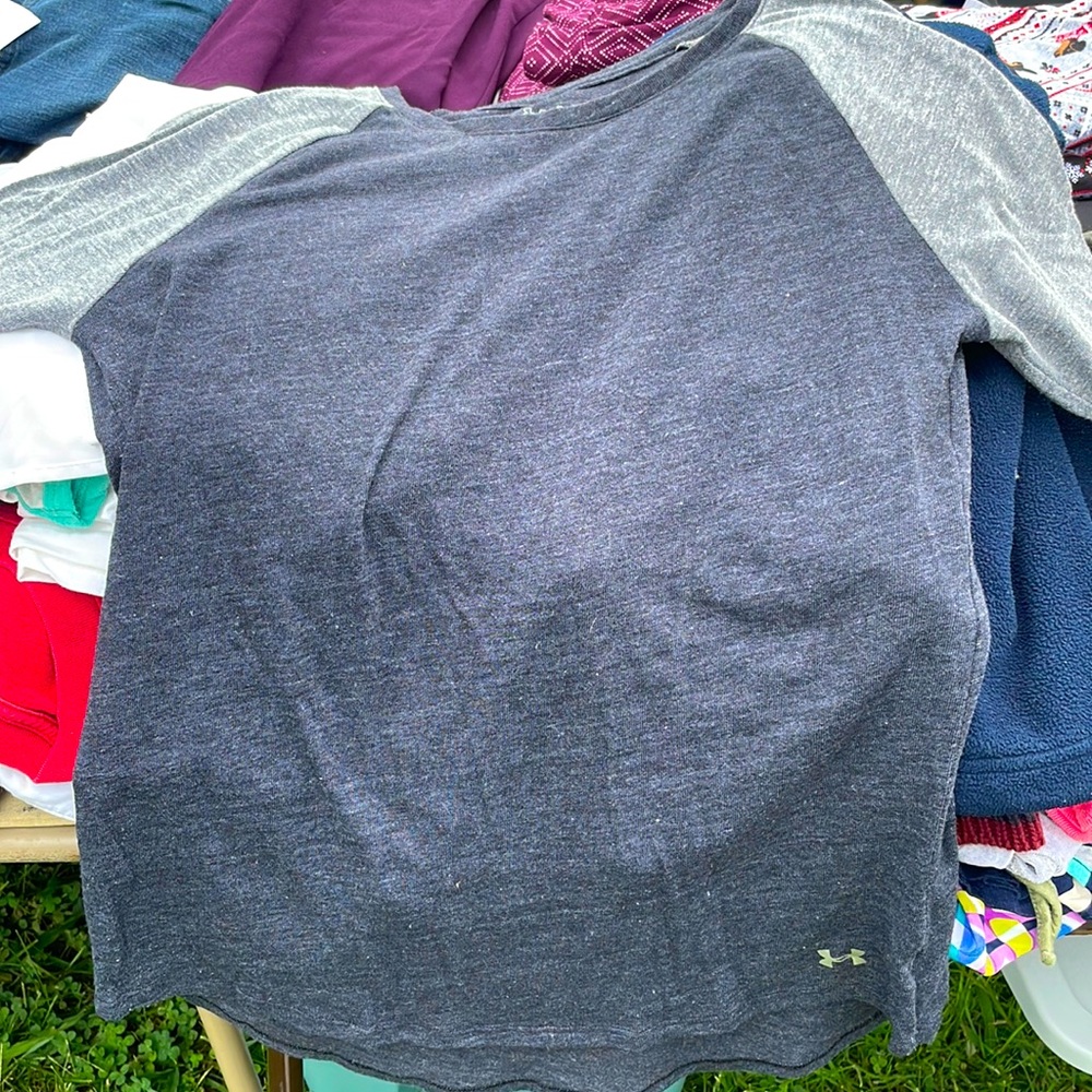 under armour shirt, youth XL